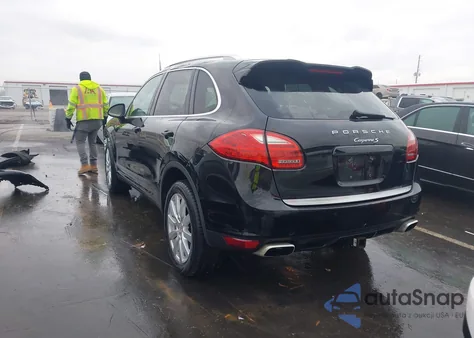 2012 Porsche Cayenne S z USA, uszkodzony, nr VIN WP1AB2A21CLA49039